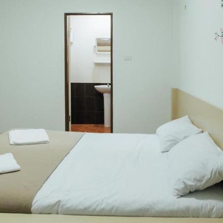 Cheaper Room Surat Thani Exterior foto